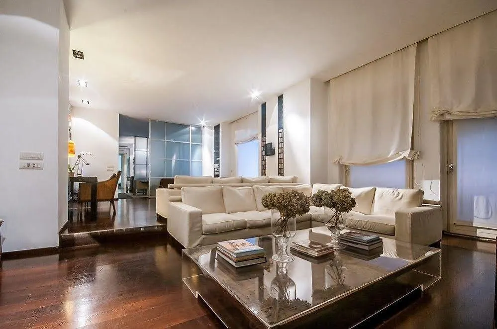 Delsi Luxury Apartment Rome